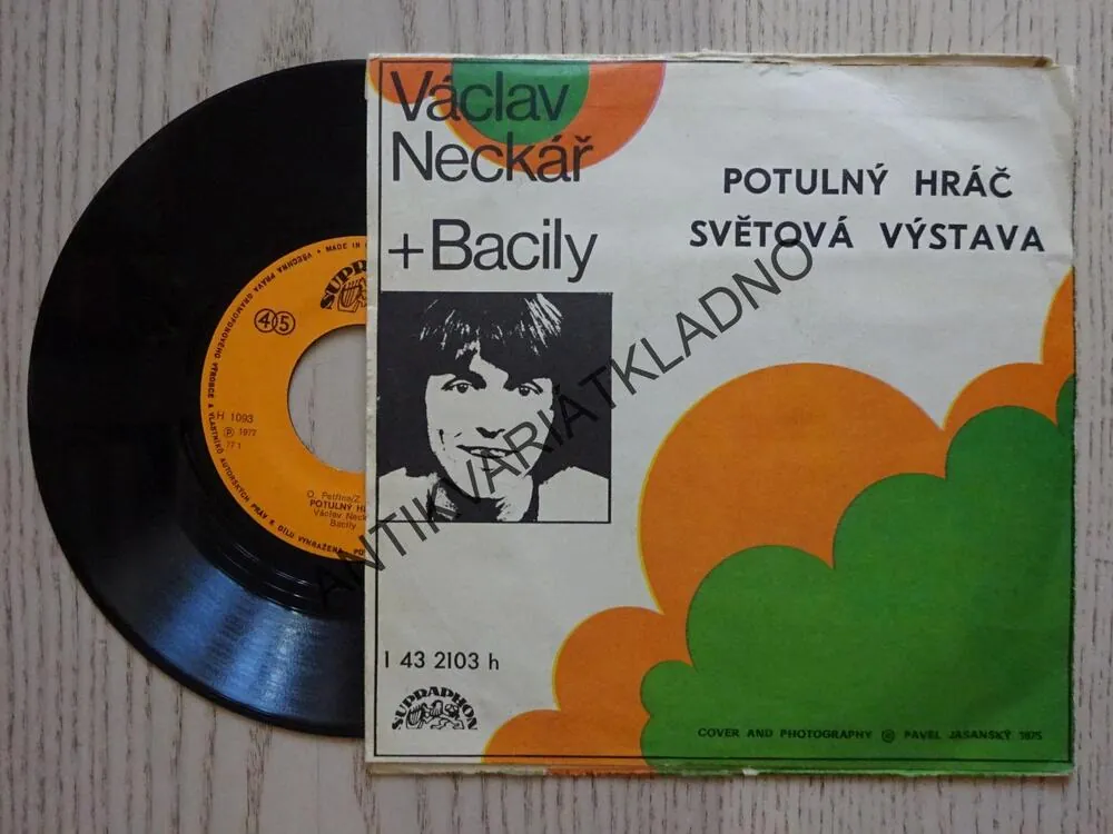 VÁCLAV NECKÁŘ, BACILY, POTULNÝ HRÁČ, SVĚTOVÁ VÝSTAVA, MALÁ DESKA