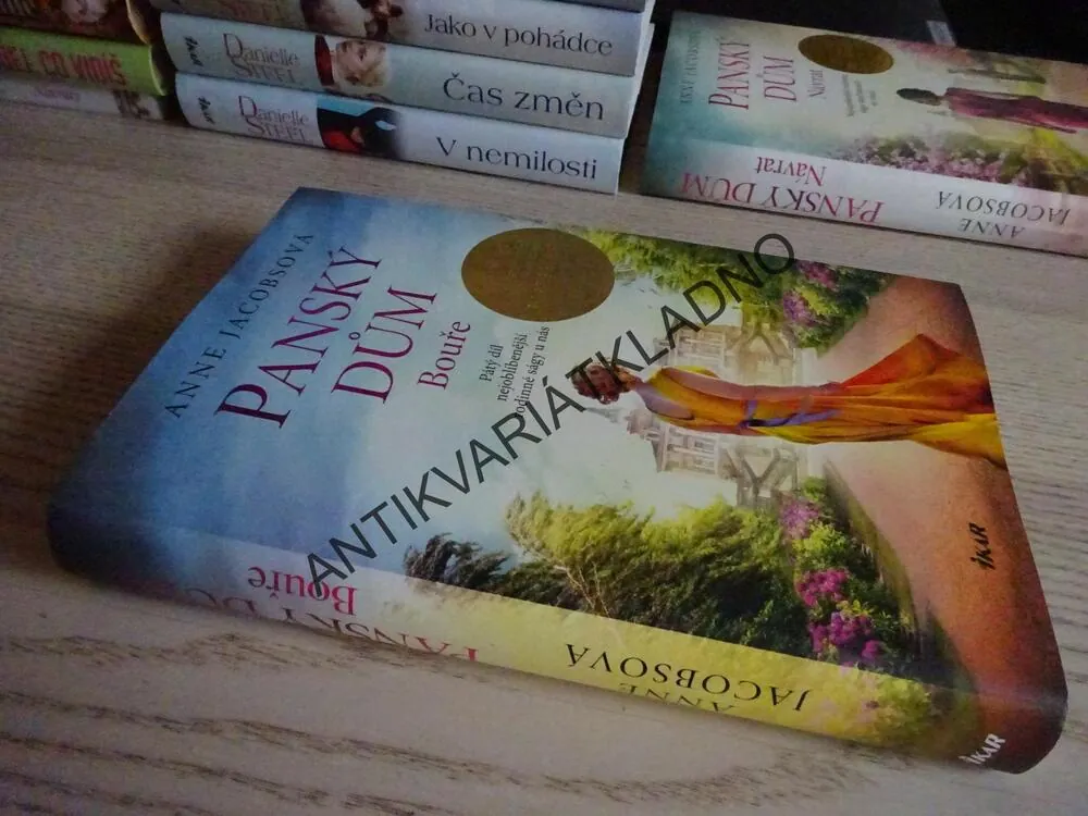 PANSKÝ DŮM, BOUŘE, ANNE JACOBSOVÁ, **an