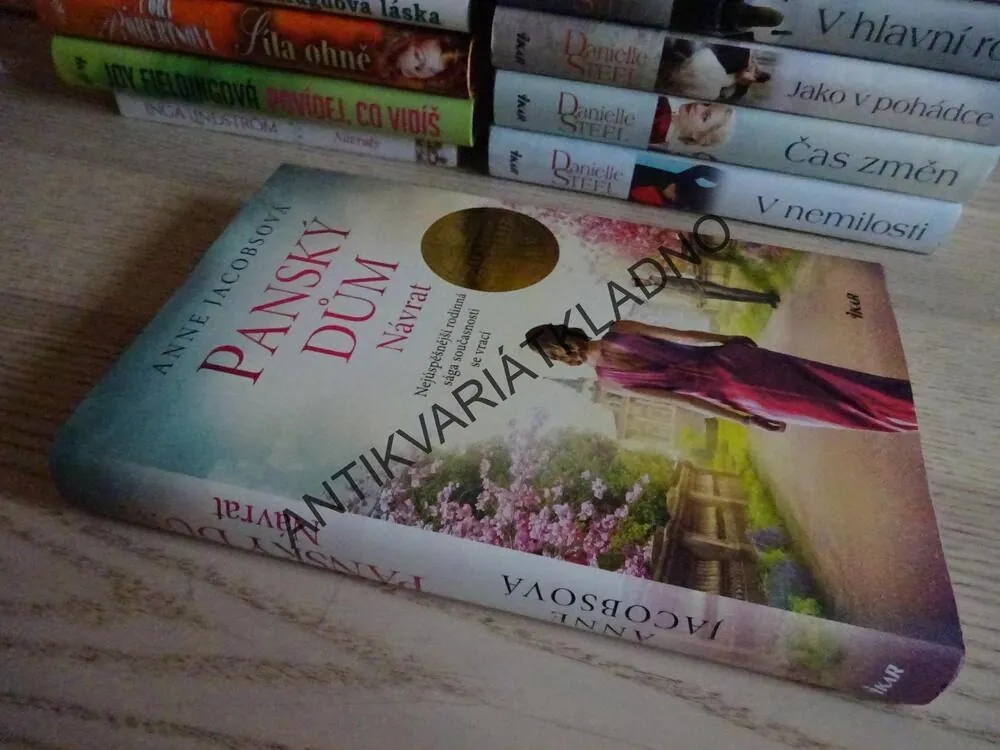 PANSKÝ DŮM, NÁVRAT, ANNE JACOBSOVÁ, **an