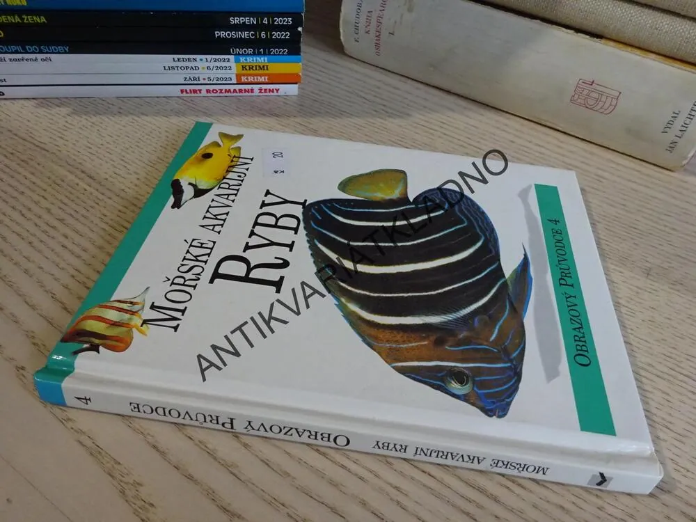 MOŘSKÉ AKVARIJNÍ RYBY, OBRAZOVÝ PRŮVODCE 4, **an