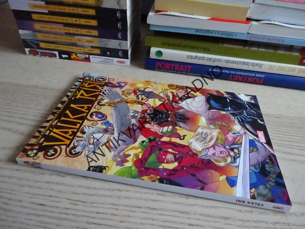 VÁLKA ŘÍŠÍ, KOMIKS MARVEL, **an