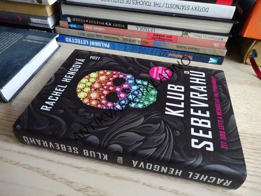 KLUB SEBEVRAHŮ, RACHEL HENGOVÁ, **an