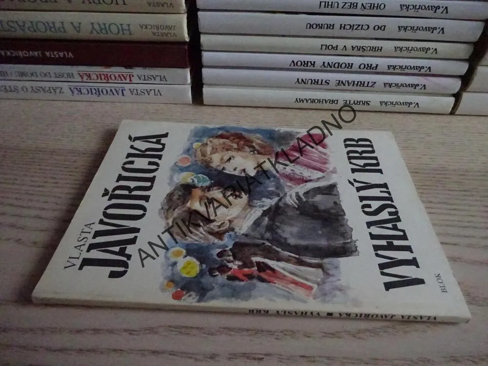 VYHASLÝ KRB, VLASTA JAVOŘICKÁ, **an