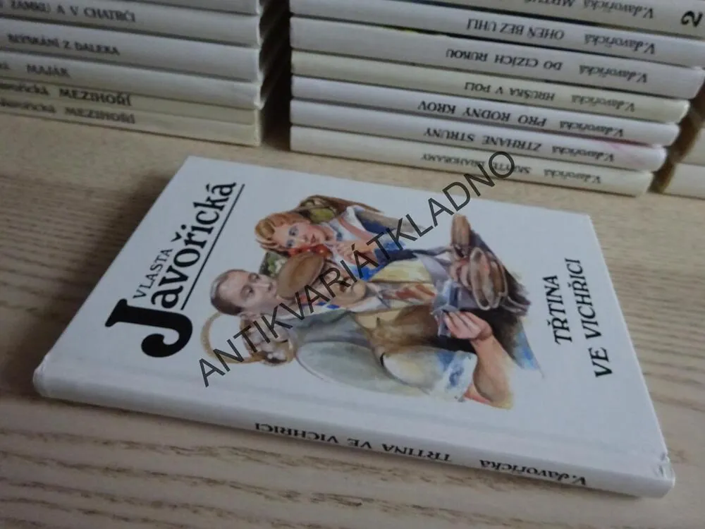 TŘTINA VE VICHŘICI, VLASTA JAVOŘICKÁ, **an