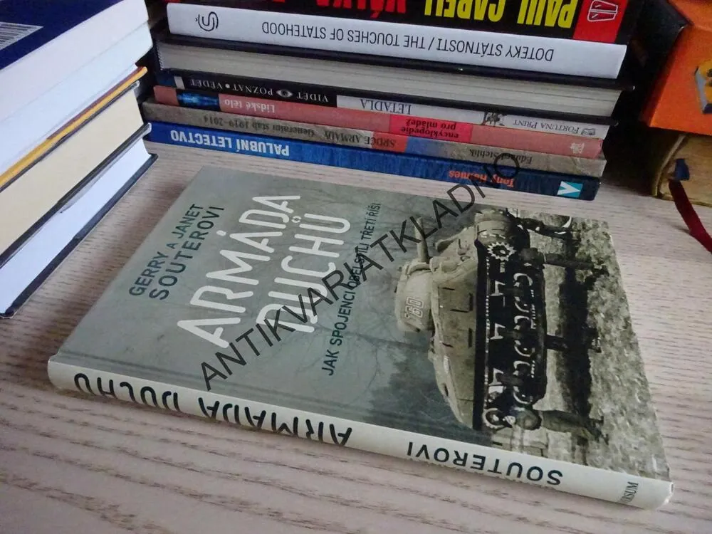 ARMÁDA DUCHŮ, GERRY A JANET SOUTEROVI, **an