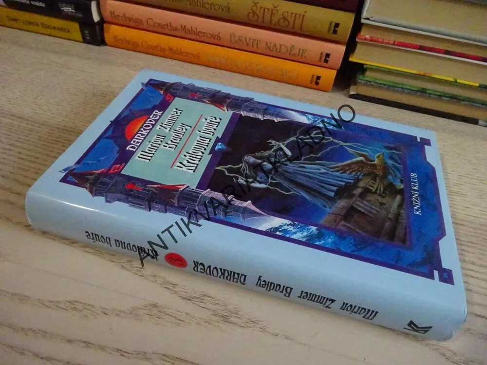 KRÁLOVNA BOUŘE, MARION ZIMMER BRADLEY, DARKOVER, **an