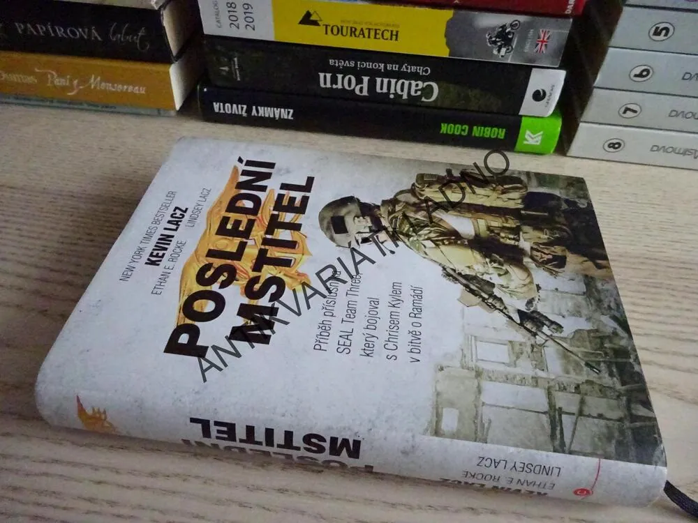 POSLEDNÍ MSTITEL, KEVIN LACZ, **an