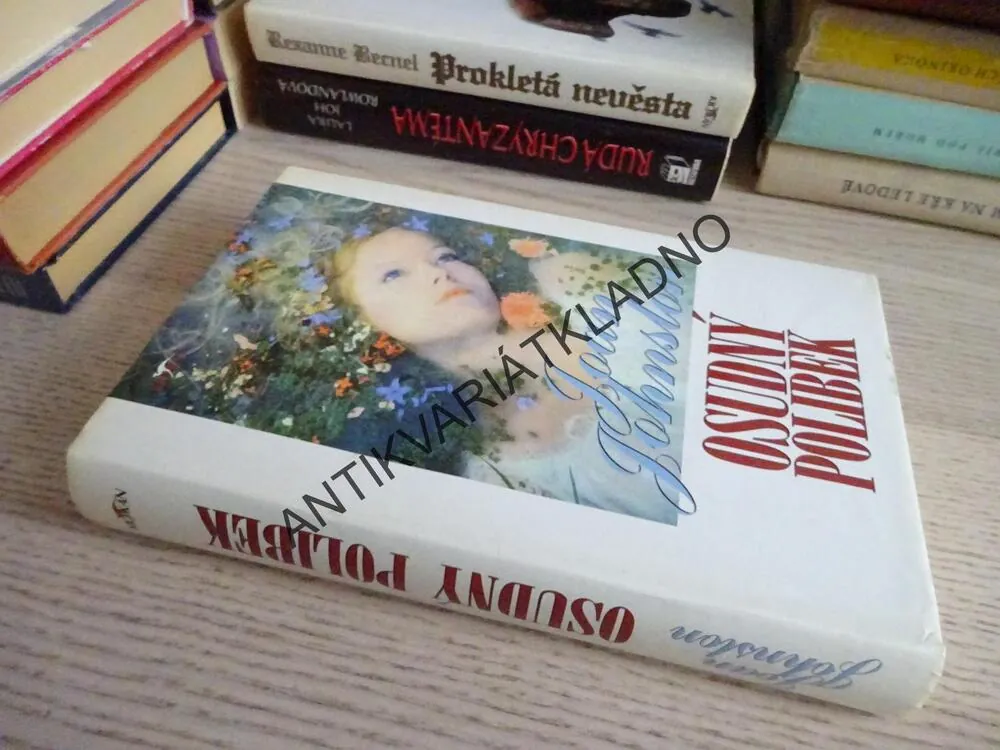 OSUDNÝ POLIBEK, JOAN JOHNSTON, **an