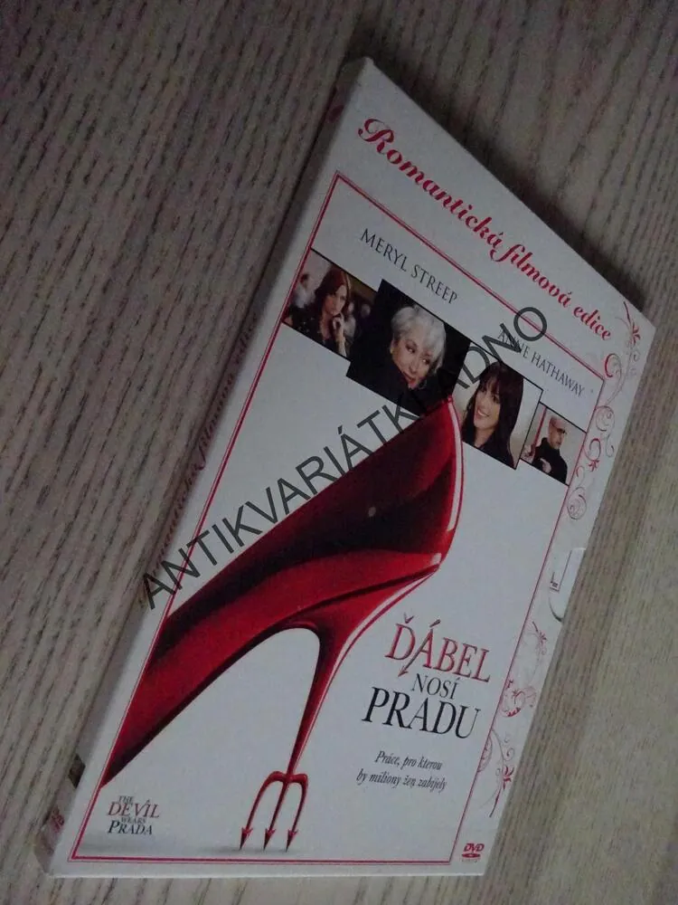 ĎÁBEL NOSÍ PRADU, DVD FILM