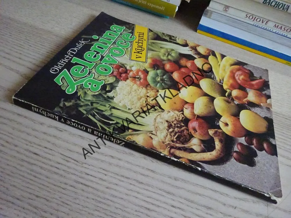 ZELENINA A OVOCE V KUCHYNI, OLDŘICH DUFEK, **an