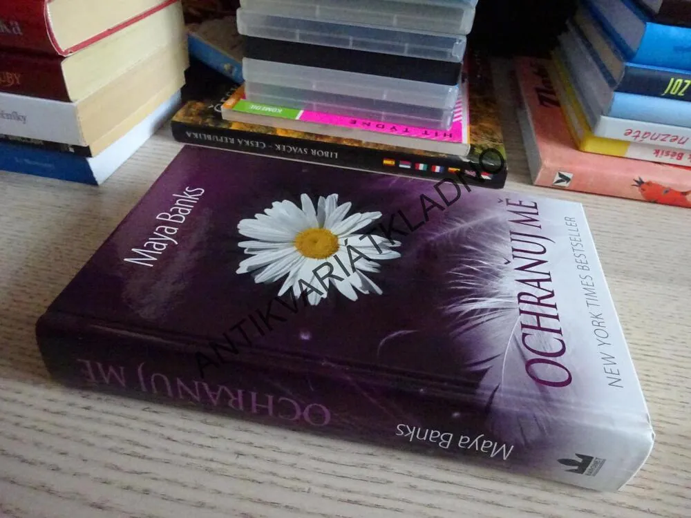 OCHRAŇUJ MĚ, MAYA BANKS, **an