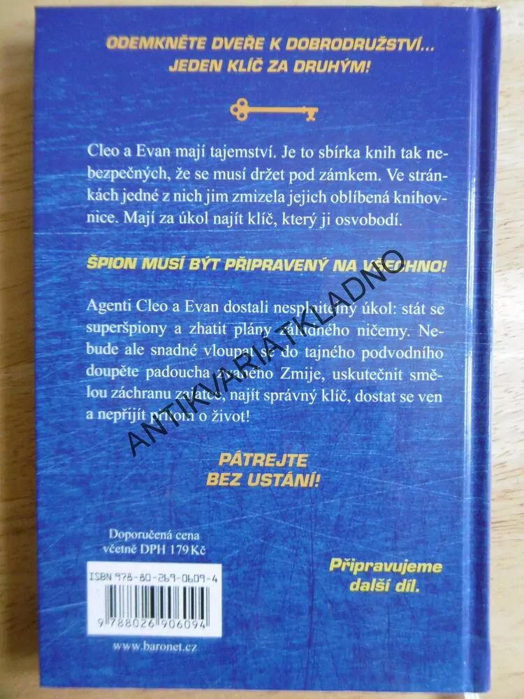 LOVCI KLÍČŮ, TAJEMSTVÍ ŠPIONŮ, ERIC LUPER,