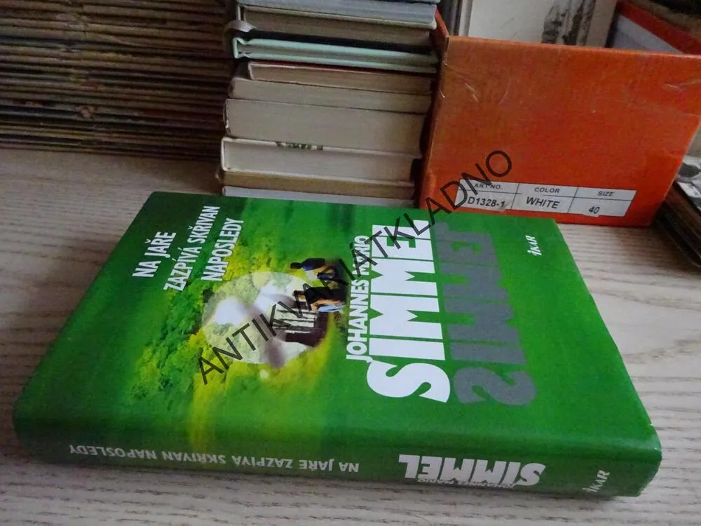 NA JAŘE ZAZPÍVÁ SKŘIVAN NAPOSLEDY, JOHANNES MARIO SIMMEL, **an