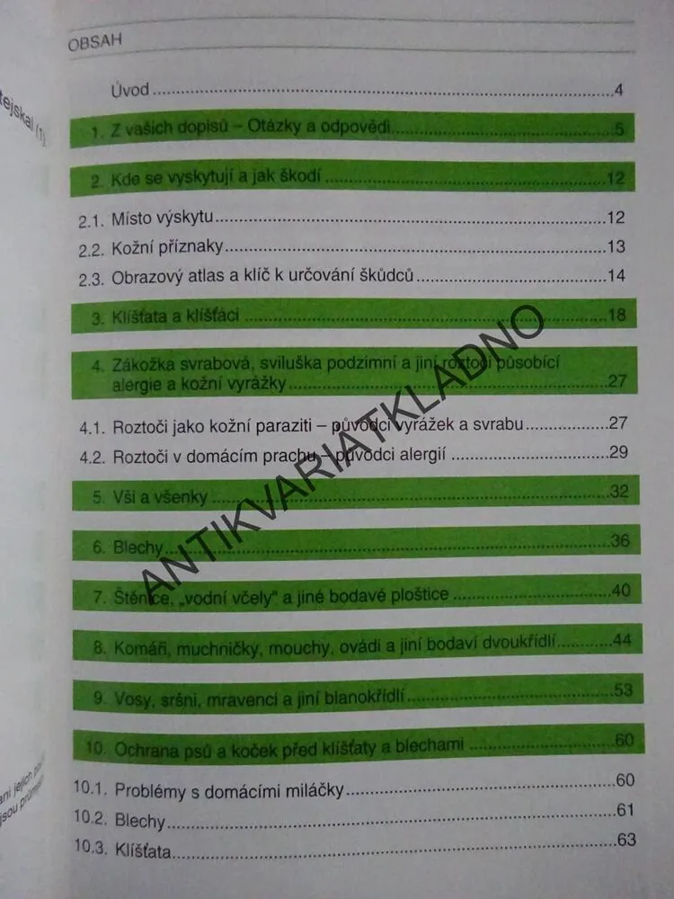KLÍŠŤATA, KOMÁŘI, BLECHY, VOSY A JINÍ BODAVÍ ŠKŮDCI OHROŽUJÍCÍ ZDRAVÍ, VÁCLAV STEJSKAL, **an