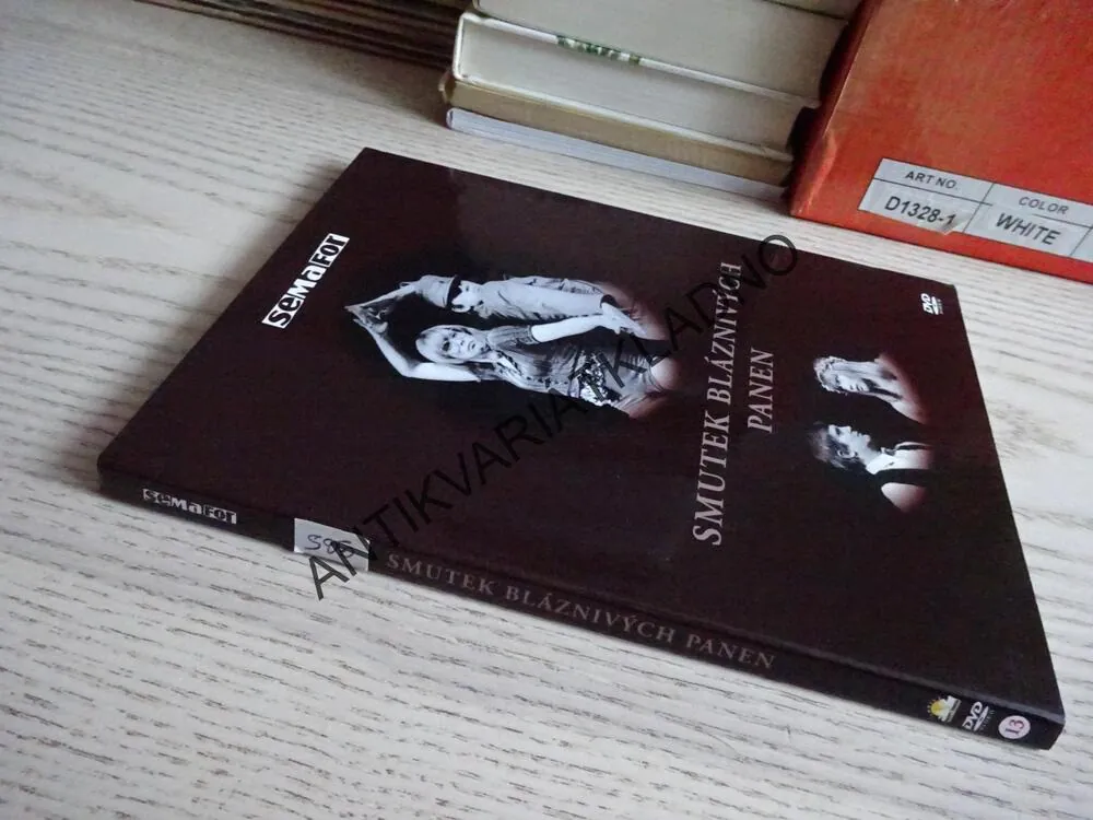 SMUTEK BLÁZNIVÝCH PANEN, DIVADLO SEMAFOR, DVD FILM