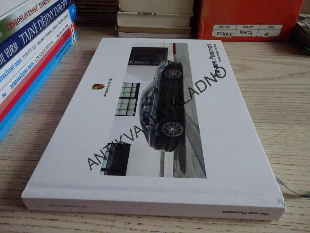 KATALOG AUTOMOBILKY PORSCHE, THE NEW PANAMERA, **an