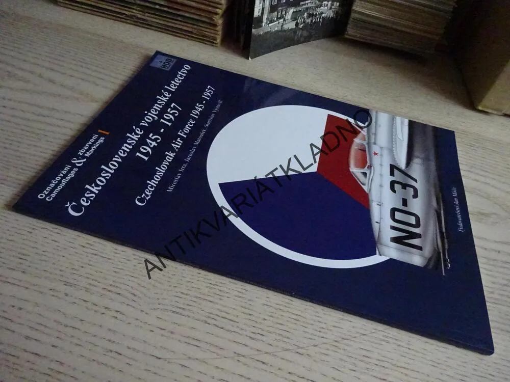 ČESKOSLOVENSKÉ VOJENSKÉ LETECTVO 1945-57, LETECTVÍ, **an
