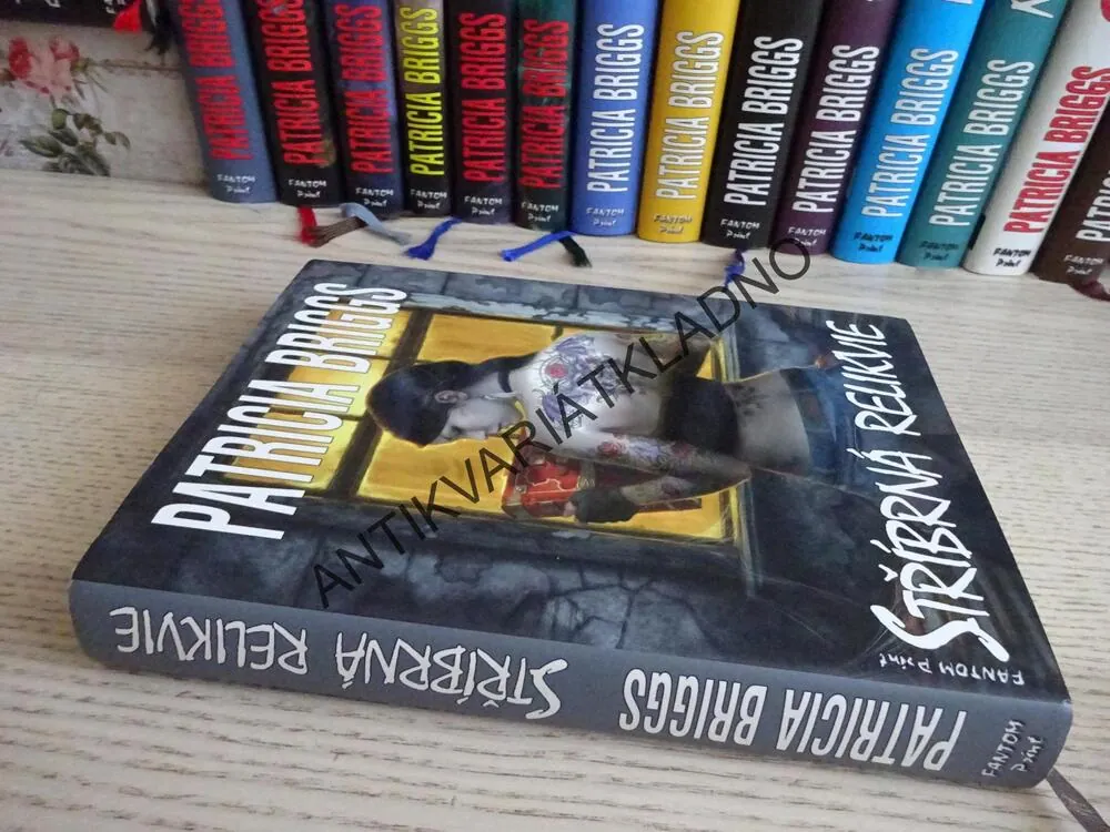 STŘÍBRNÁ RELIKVIE, PATRICIA BRIGGS, **an