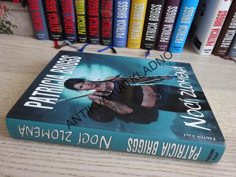 NOCÍ ZLOMENÁ, PATRICIA BRIGGS, **an