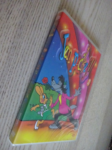 JEN POČKEJ! ZAJÍCI, 2., DVD FILM