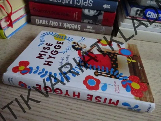 MISE HYGGE, CAROLINE FRANCOVÁ, **an