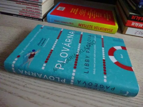 PLOVÁRNA, LIBBY PAGEOVÁ, **an