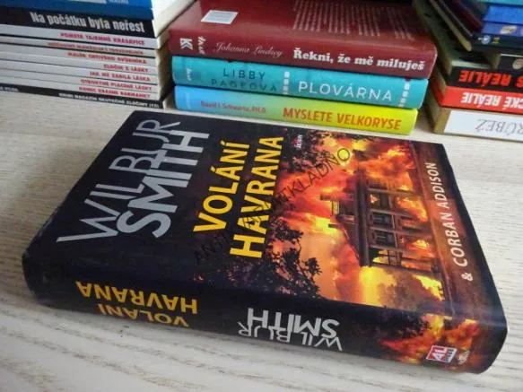 VOLÁNÍ HAVRANA, WILBUR SMITH, **an