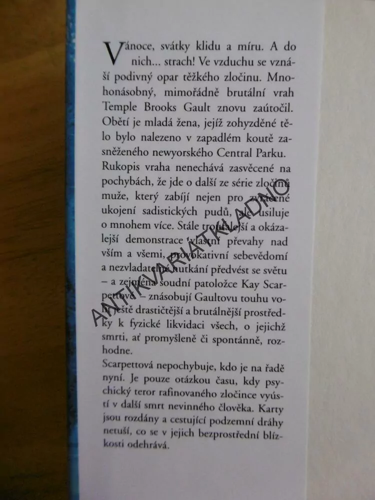 MRTVÁ BEZE JMÉNA, PATRICIA CORNWELLOVÁ, **an