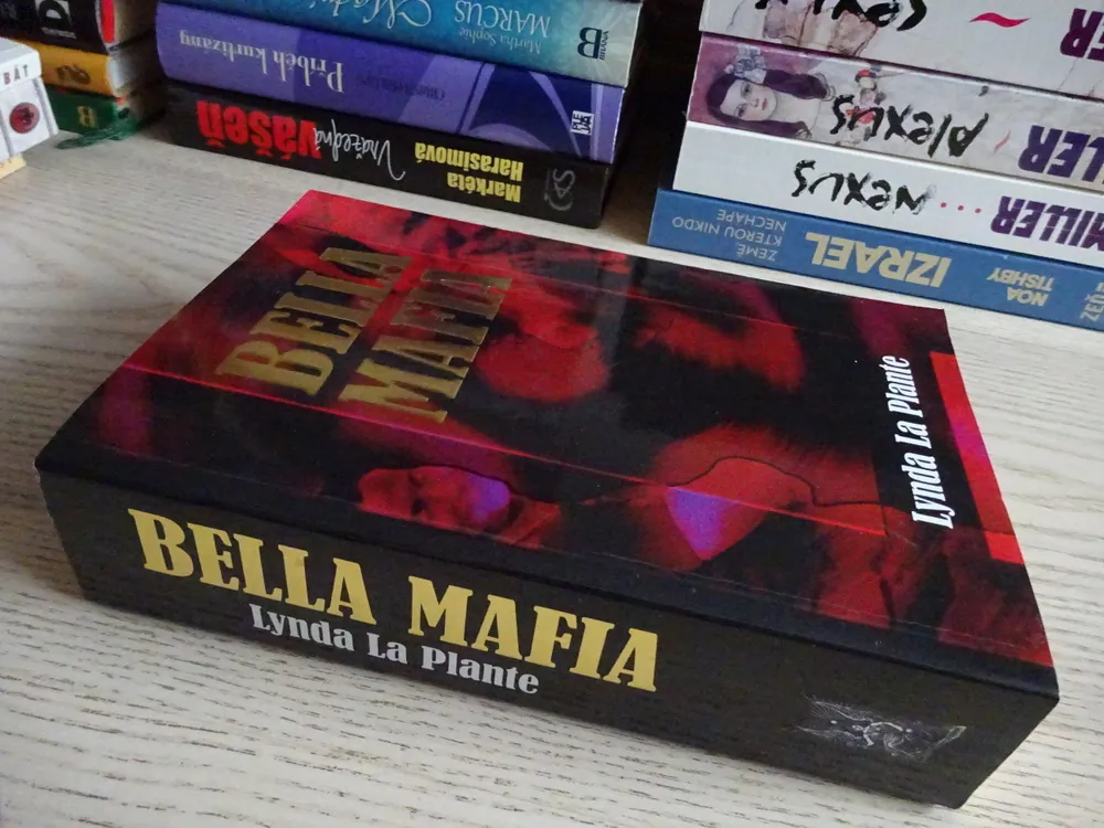 BELLA MAFIA, LYNDA LA PLANTE, **an