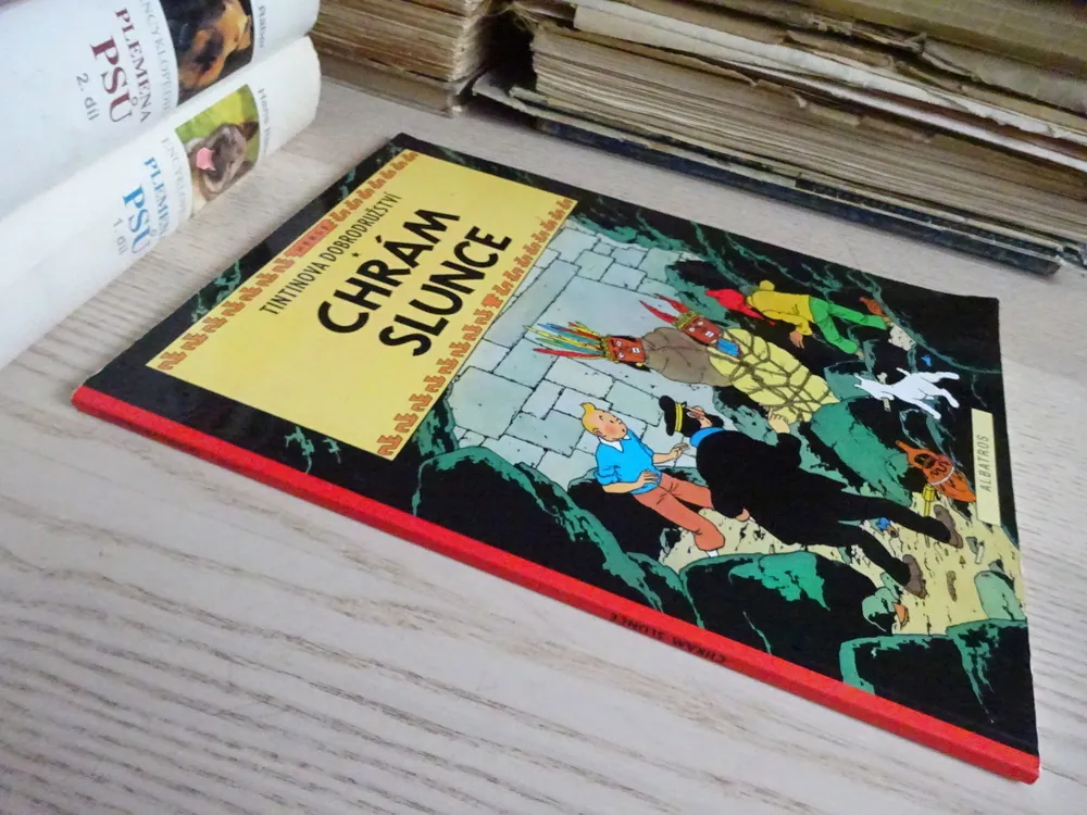 TINTINOVA DOBRODRUŽSTVÍ, CHRÁM SLUNCE, HERGÉ, **an