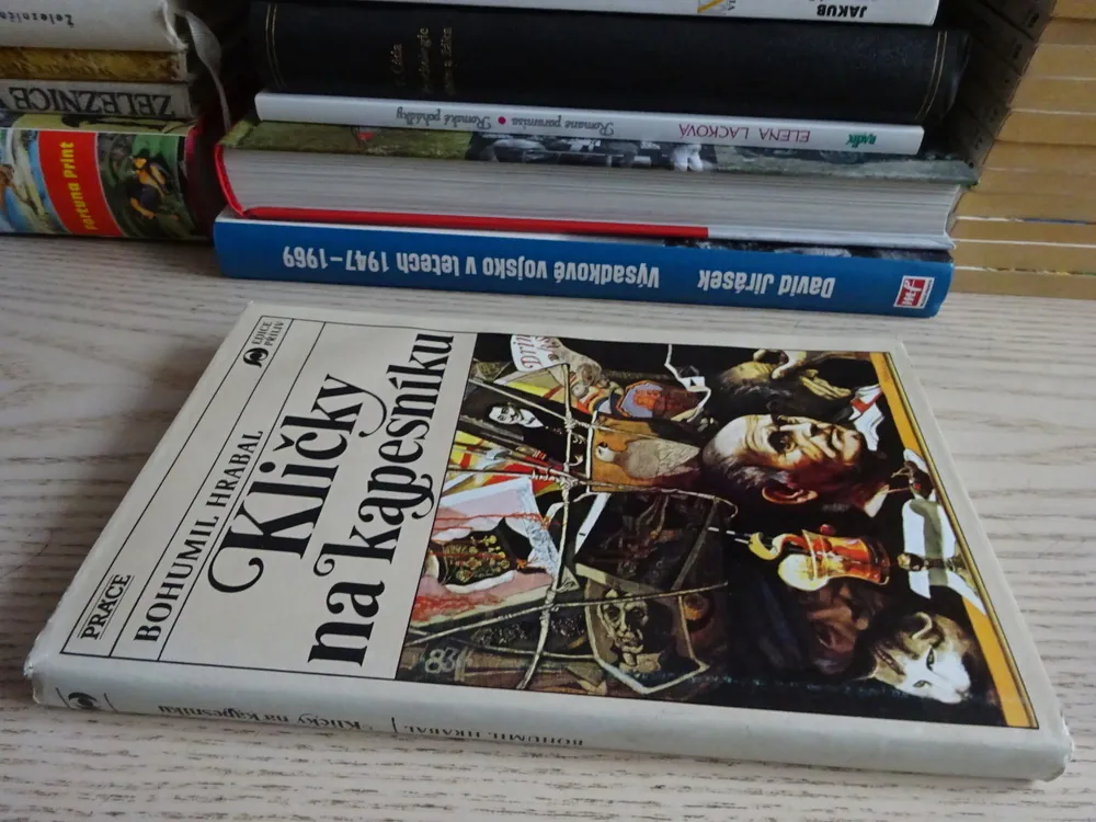 KLIČKY NA KAPESNÍKU, BOHUMIL HRABAL, **an