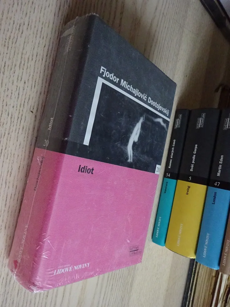 IDIOT, F. M. DOSTOJEVSKIJ, **an