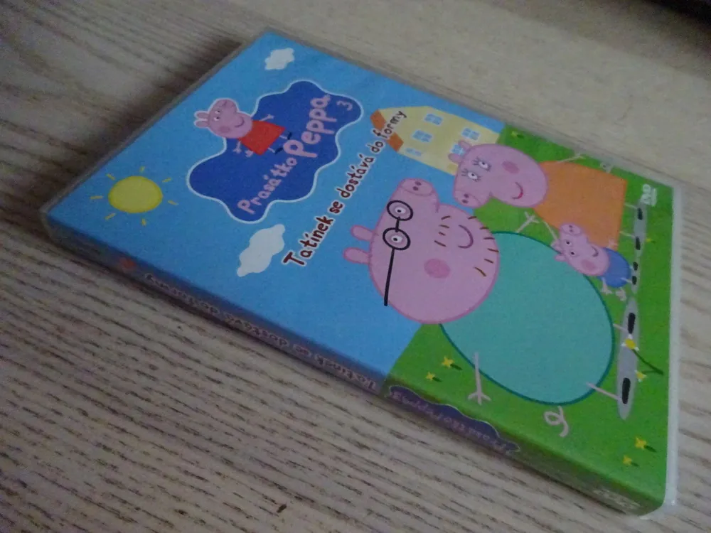 PRASÁTKO PEPPA 3, TATÍNEK SE DOSTÁVÁ DO FORMY, DVD FILM