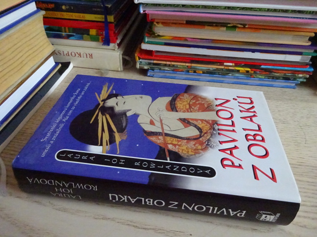 PAVILON Z OBLAKŮ, LAURA JOH ROWLANDOVÁ, **an