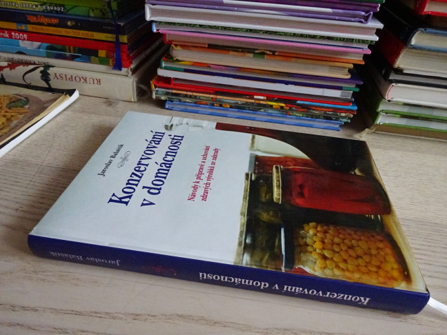 KONZERVOVÁNÍ V DOMÁCNOSTI, JAROSLAV BALAŠTÍK, **an