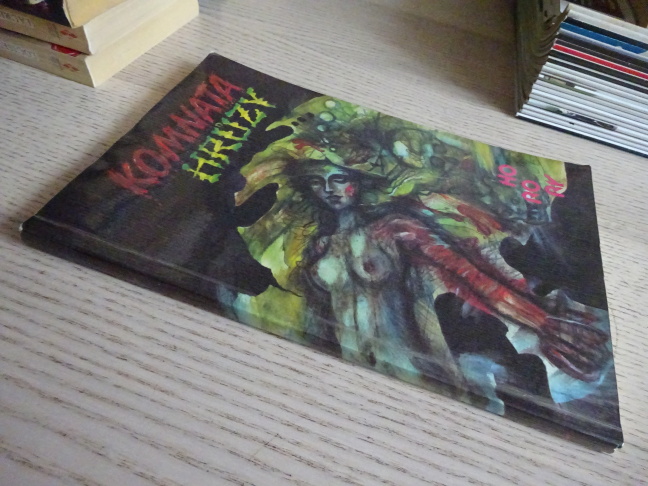 KOMNATA HRŮZY, **an