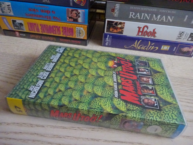 MARS ÚTOČÍ, JACK NICHOLSON, PIERRE BROSNAN, VHS VIDEOKAZETA