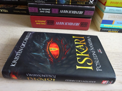 ISKARI, POSLEDNÍ NAMSARA, KRISTEN CICCARELLI, **an