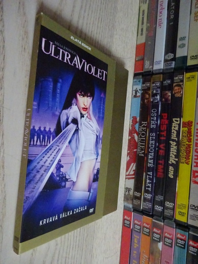 ULTRAVIOLET, MILLA JOVOVICH, DVD FILM