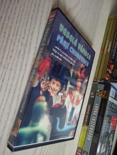 VESELÉ VÁNOCE PŘEJÍ CHOBOTNICE, DVD FILM