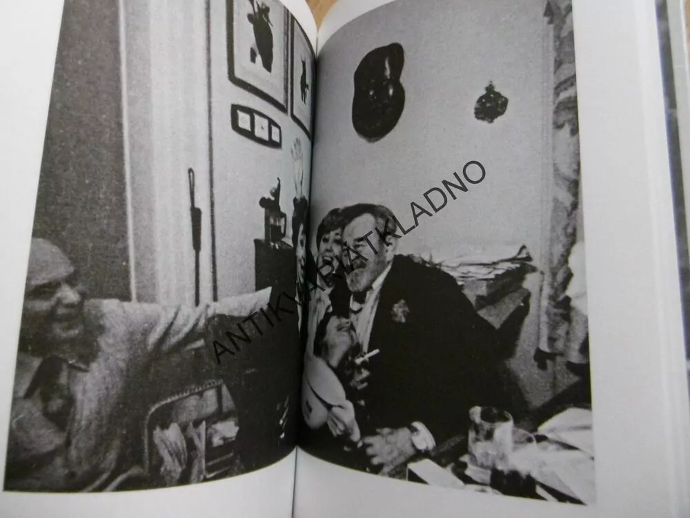 KDYŽ UŽ ČLOVĚK JEDNOU JE..., JAN WERICH, **an