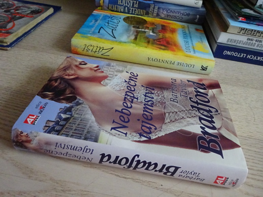 NEBEZPEČNÉ TAJEMSTVÍ, BARBARA TAYLOR BRADFORDOVÁ, **an