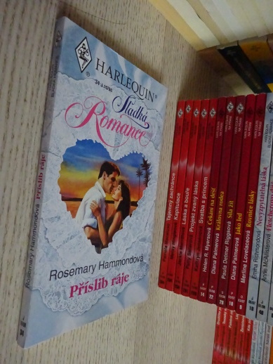 PŘÍSLIB RÁJE, ROSEMARY HAMMONDOVÁ, **an