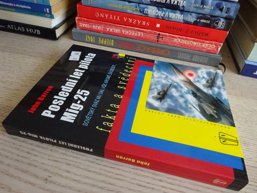 POSLEDNÍ LET PILOTA MIG-25, JOHN BARRON, **an