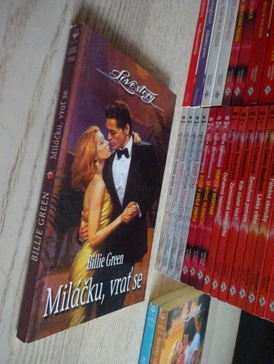 MILÁČKU, VRAŤ SE, BILLIE GREEN, **an