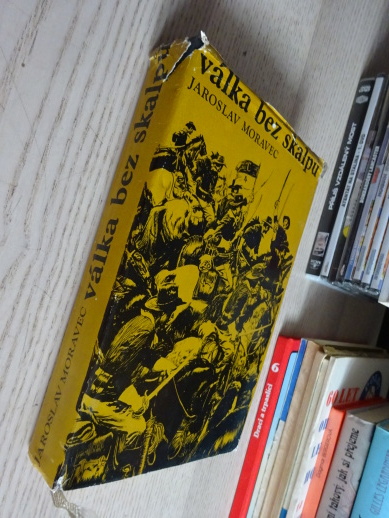 VÁLKA BEZ SKALPŮ, JAROSLAV MORAVEC, **an