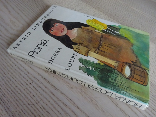 RONJA, DCERA LOUPEŽNÍKA, ASTRID LINDGRENOVÁ, **an