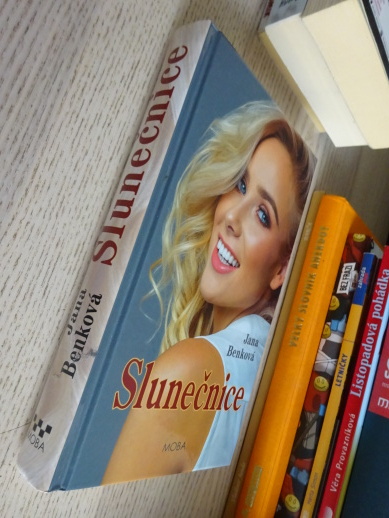 SLUNEČNICE, JANA BENKOVÁ, **an