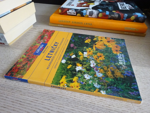 LETNIČKY, NEJKRÁSNĚJŠÍ JEDNOLETKY A DVOULETKY, HERTA SIMON, **an