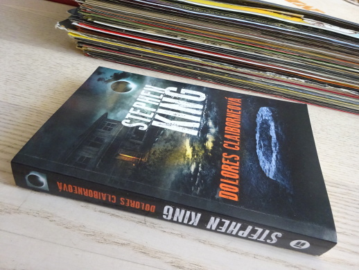 DOLORES CLAIBORNEOVÁ, STEPHEN KING, **an